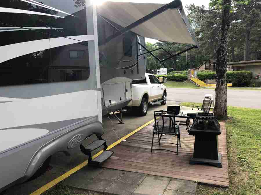 LRN Patio Site R2 Little Rock North KOA Site R2