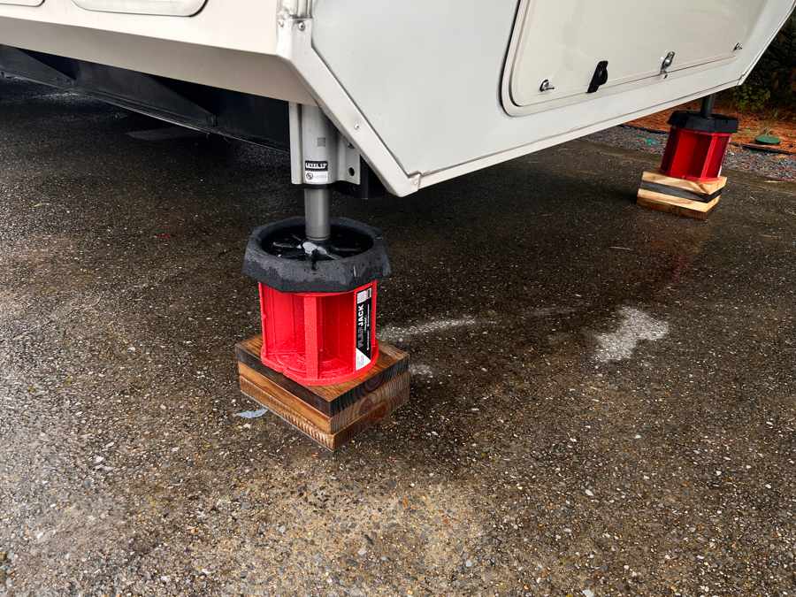 RV Landing Jack Problems